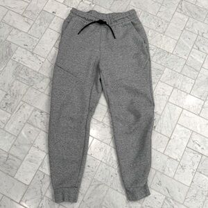 NIKE Sportswear Tech Fleece Joggers Heather Grey